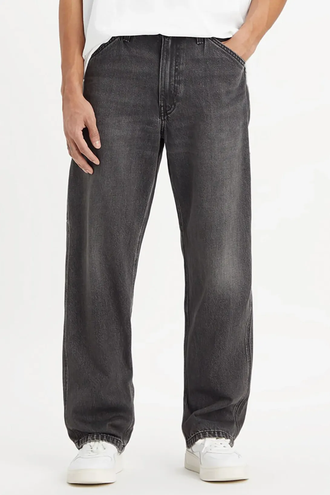 LEVI'S 568 LOOSE STRAIGHT CARPENTER - GOING BACKWARDS