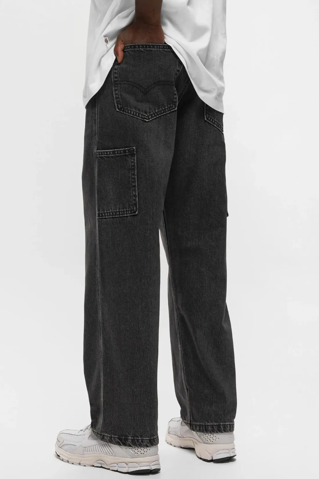 LEVI'S 568 LOOSE STRAIGHT CARPENTER - GOING BACKWARDS